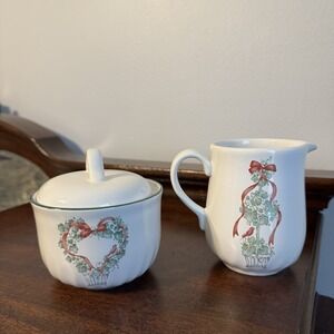 Corelle Corning CALLAWAY HOLIDAY Ribbon Bows Creamer Sugar Bowl Set Christmas